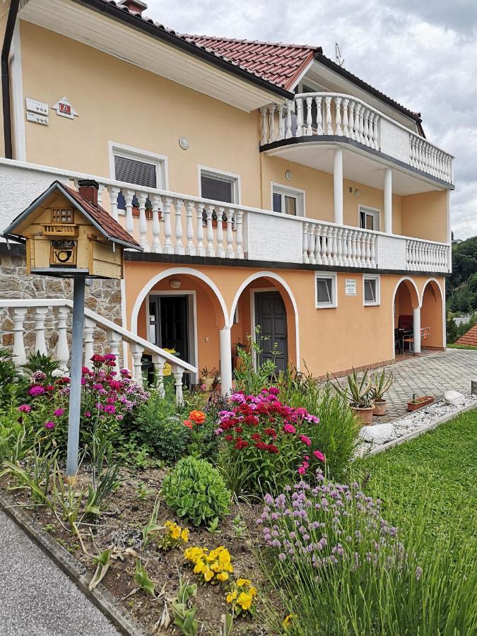 Apartamento Apartmaji In Sobe Kocjancic Podčetrtek Exterior foto