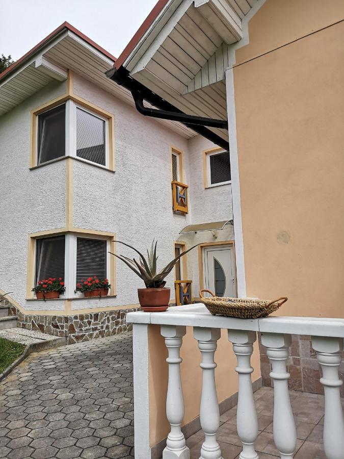 Apartamento Apartmaji In Sobe Kocjancic Podčetrtek Exterior foto